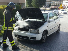 Incendio auto ad Arcevia