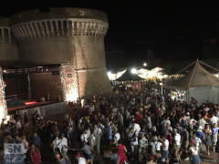 Balli ai giardini Palazzesi per il Summer Jamboree di Senigallia