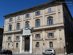 Piazza Garibaldi, la scuola Fagnani