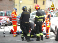 Vigili del Fuoco impegnati nei soccorsi a un 62enne di Senigallia vittima di un malore