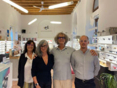 Lo staff dell'Ottica Optovolante di Senigallia