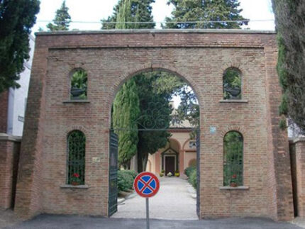 Cimitero di Ostra Vetere