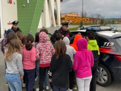 Alunni della scuola primaria di Corinaldo incontrano i Carabinieri