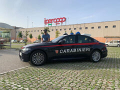 Pattuglia dei Carabinieri al Centro Commerciale Il Maestrale di Senigallia