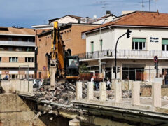 Abbattimento ponte Garibaldi