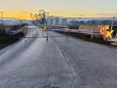 Ponte Bettolelle chiuso al transito