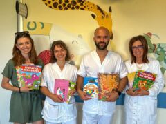 Donazione libri da Parco Zoo Falconara a Reparto Pediatria Ospedale di Senigallia