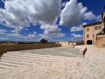 Piazza della Rotonda a Corinaldo