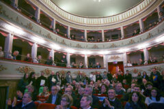 BCC Ostra premia studenti, associazioni, coppie - Pubblico al Teatro La Vittoria