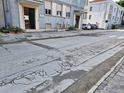 Strada provinciale 18 pericolosa a Ostra