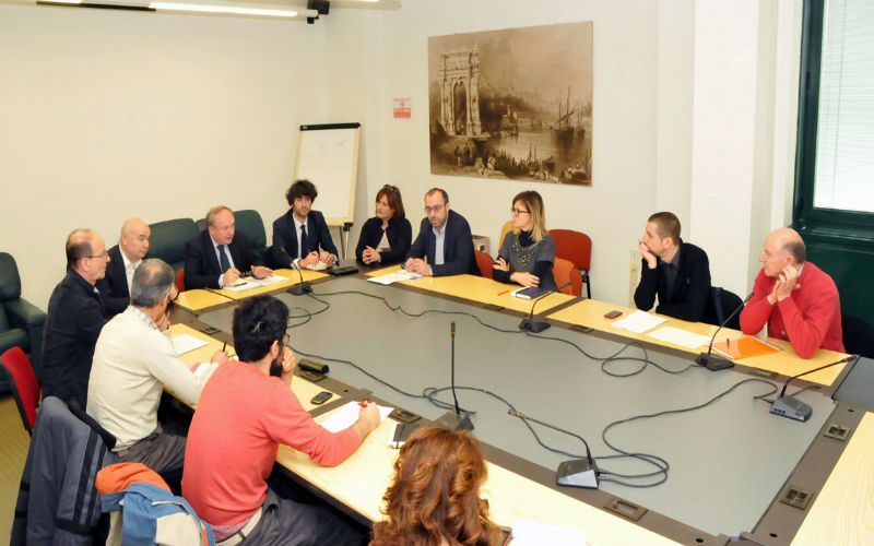 Crisi Bizzarri, incontro in Regione (3 aprile 2014)